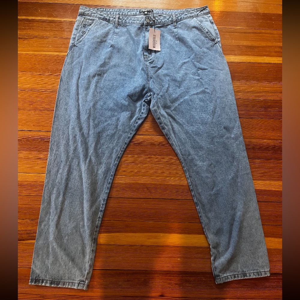 Brand new really cute straight leg jeans